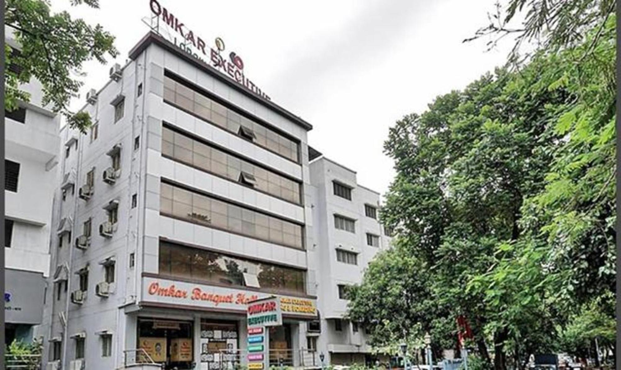 Omkar Executive Hotel Yerandwane Luaran gambar