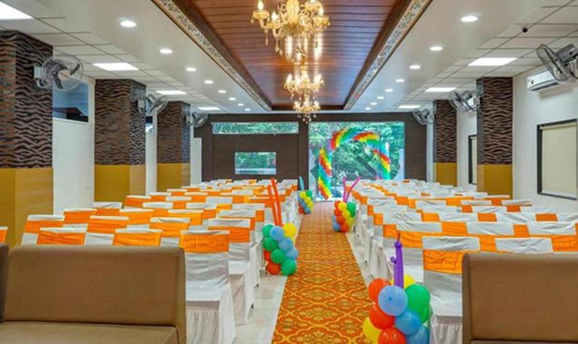 Omkar Executive Hotel Yerandwane Luaran gambar