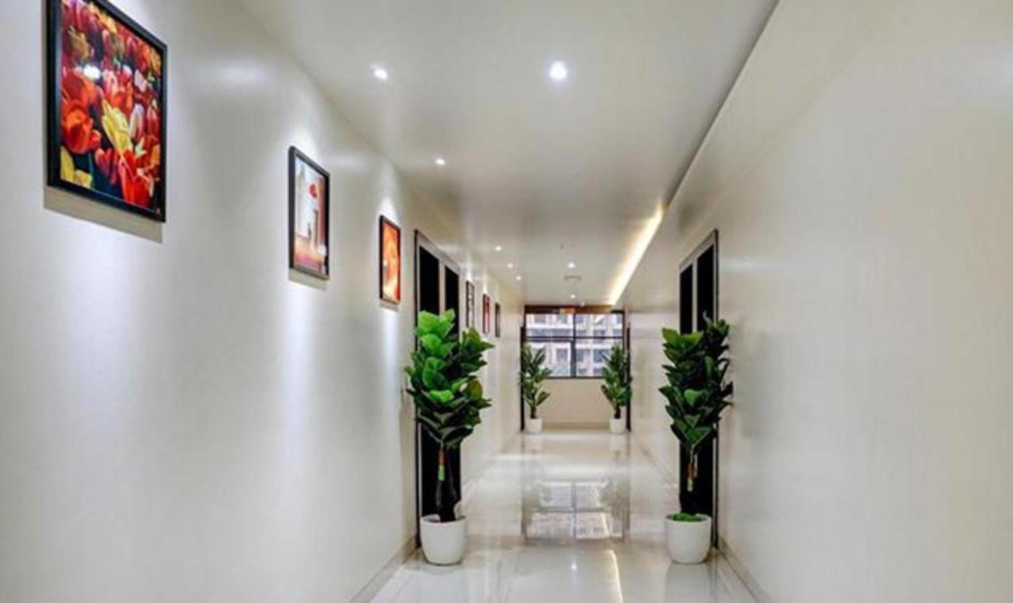Omkar Executive Hotel Yerandwane Luaran gambar