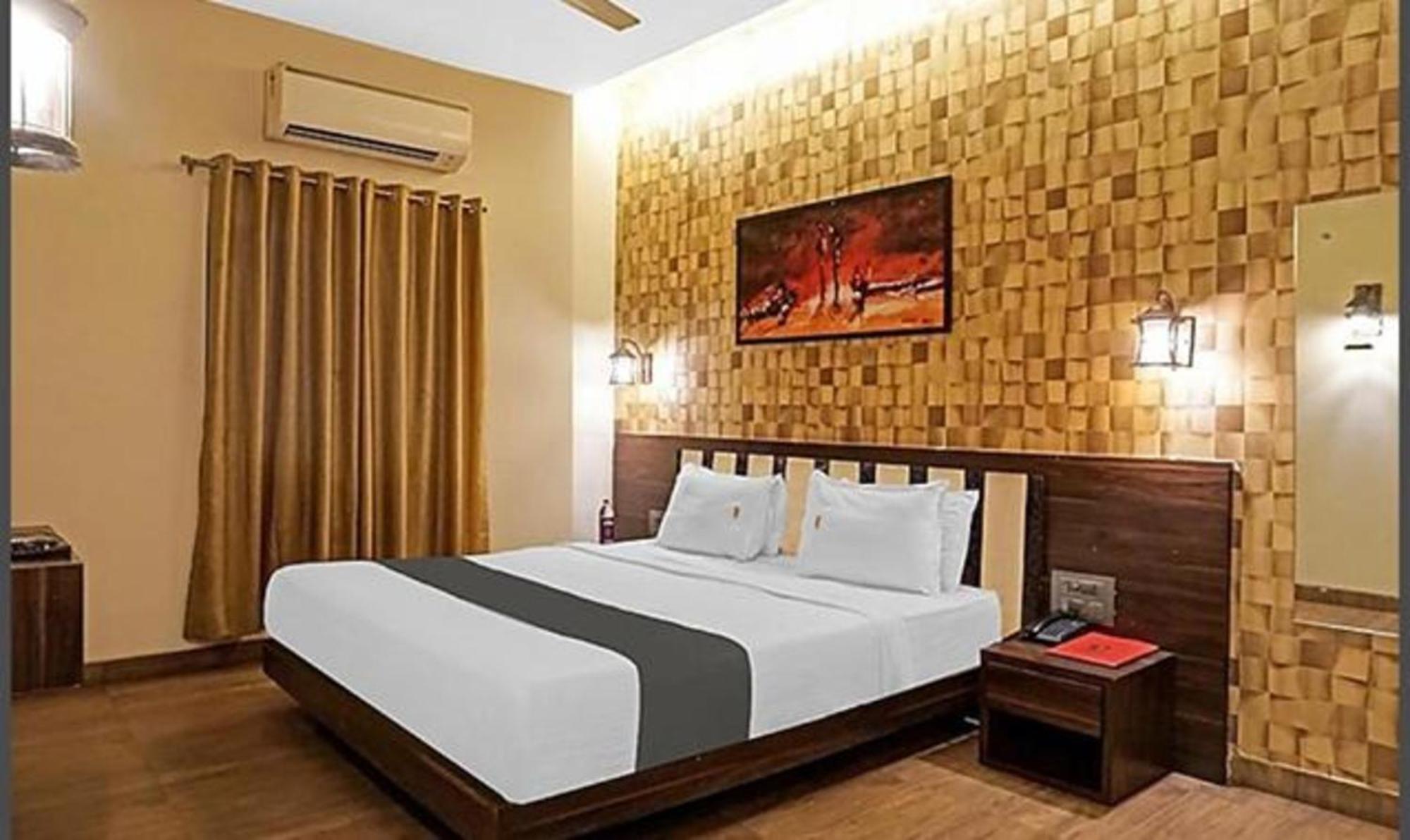 Omkar Executive Hotel Yerandwane Luaran gambar