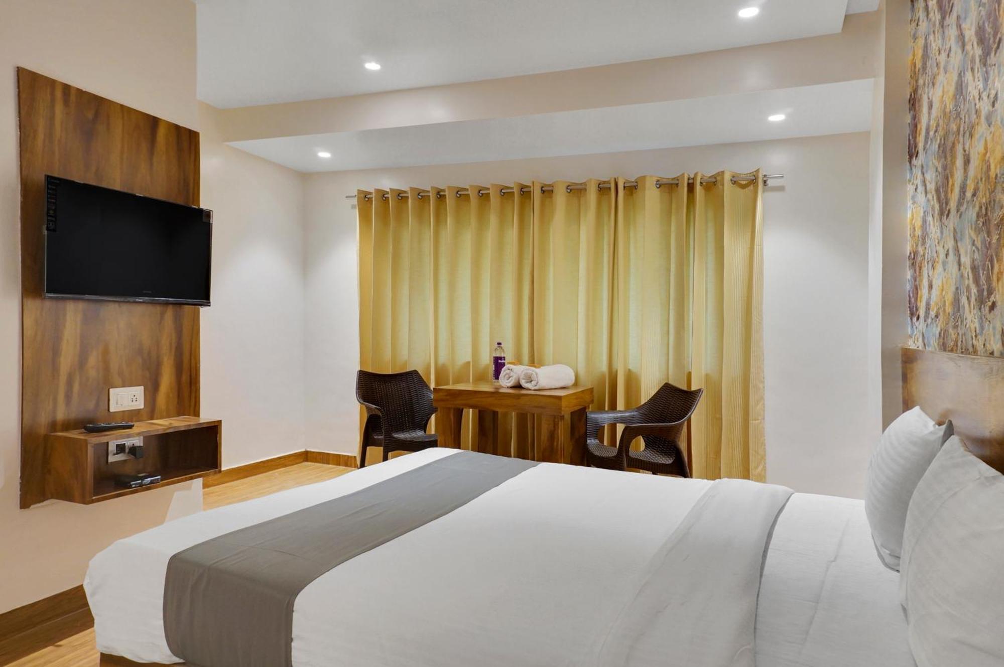 Omkar Executive Hotel Yerandwane Luaran gambar